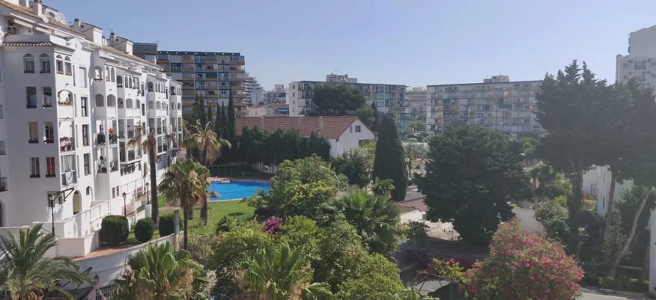 Sunny Suites Jupiter Apartments Бенальмадена